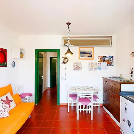 Bilocale Vicolo Del Mughetto 5 - Goelba Sant'Anna